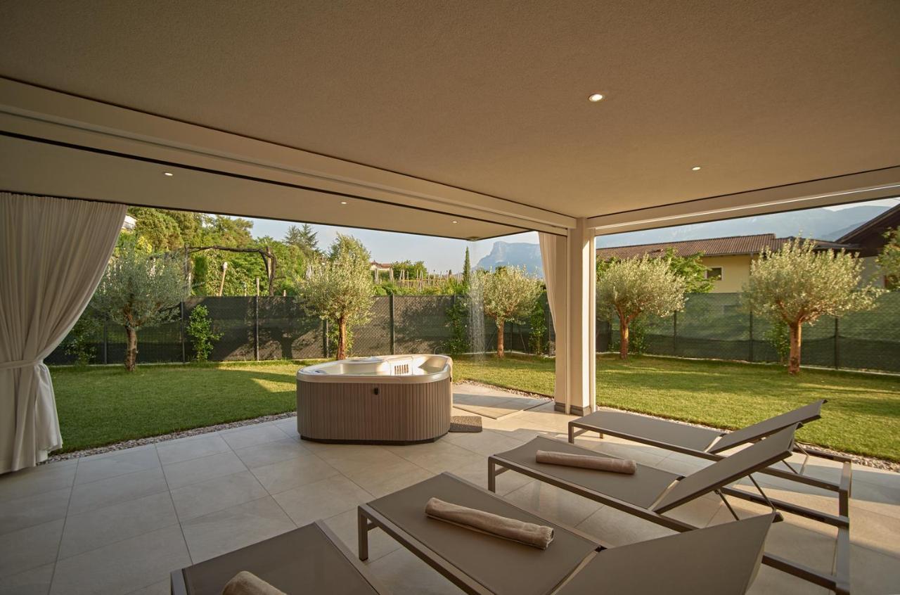 Penthouse & Garden - Luxury Apartment Postal / Burgstall Exterior foto